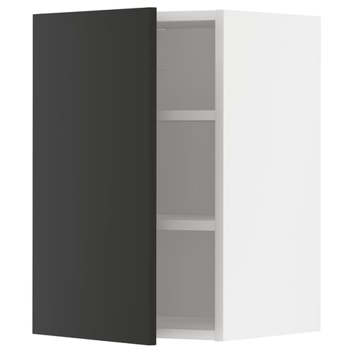 Moderne køkkenskab, sort METOD med justerbare hylder, slankt design.