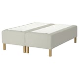 RISHÖJDEN hvid sengestel, træben, polstret bund, minimalistisk design.