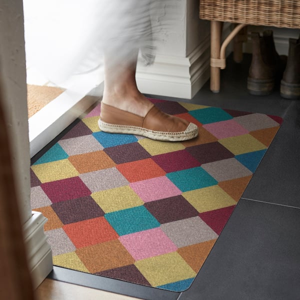 Farverig TORGPLATS dørmåtte ved indgangen, diamantmønster, genanvendt polyester.