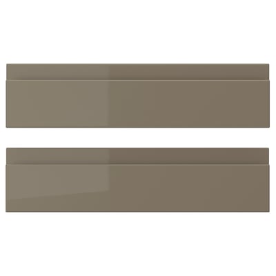 To brune skuffefronter i VOXTORP design, slanke og moderne med blank finish og integrerede greb.