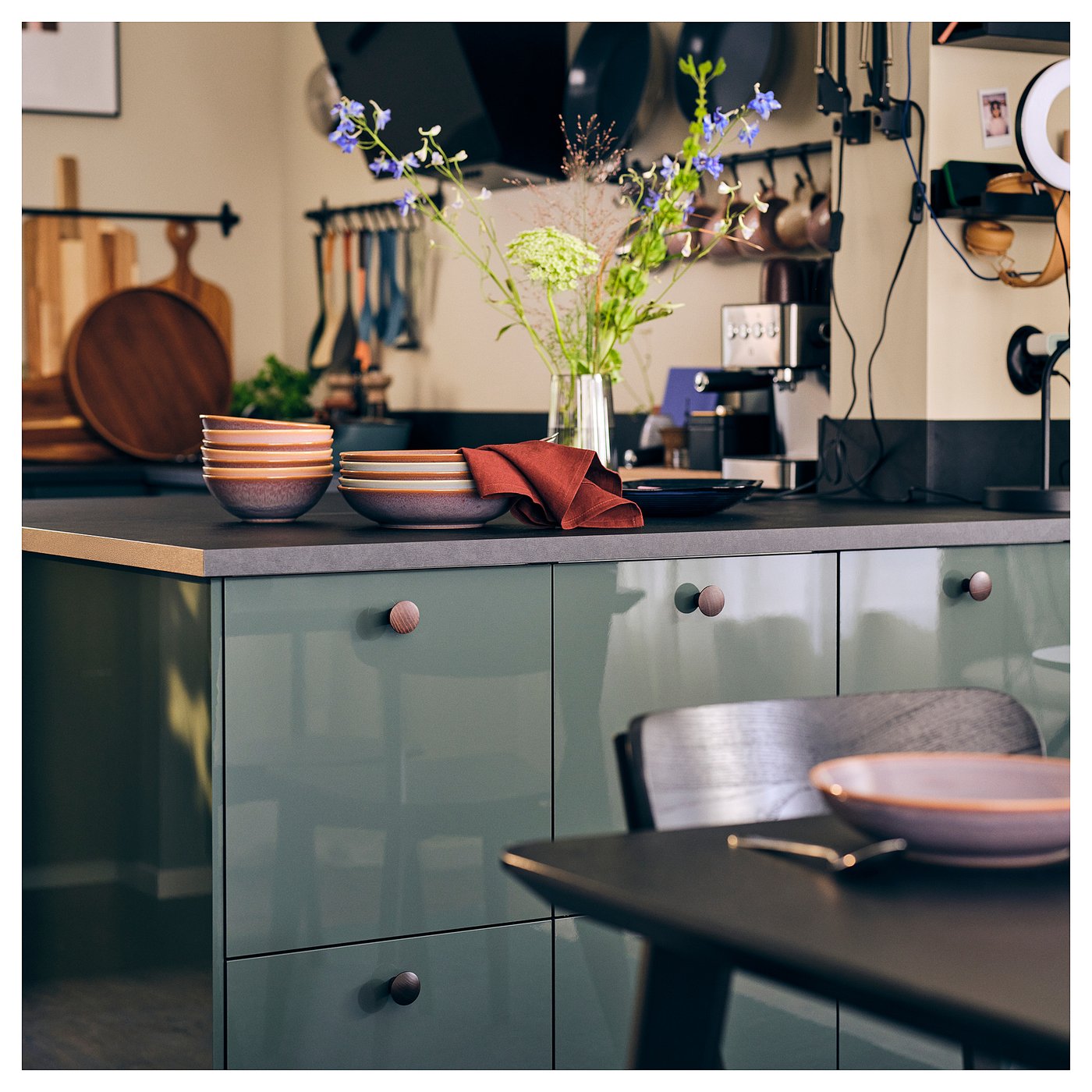 EKBACKEN custom made worktop, black/laminate, 30-45x2.8 cm - IKEA
