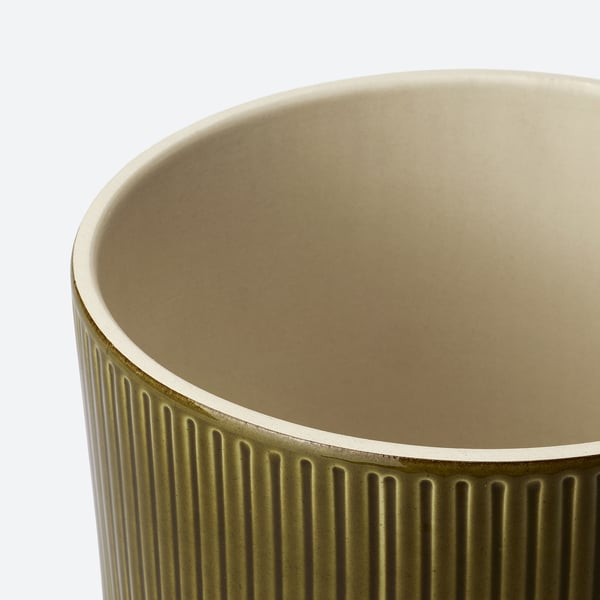 Green, smooth, glossy planter