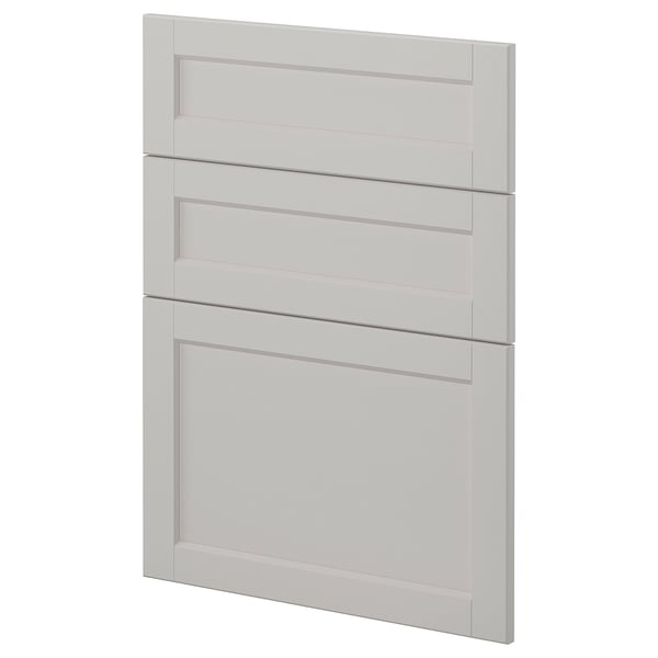 White METOD kitchen cabinet with bevelled edges.