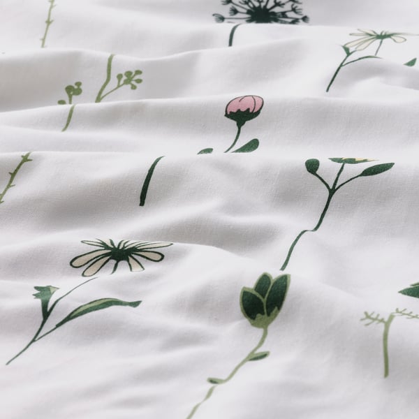 White duvet with soft floral patterns, cotton & lyocell blend, breathable.