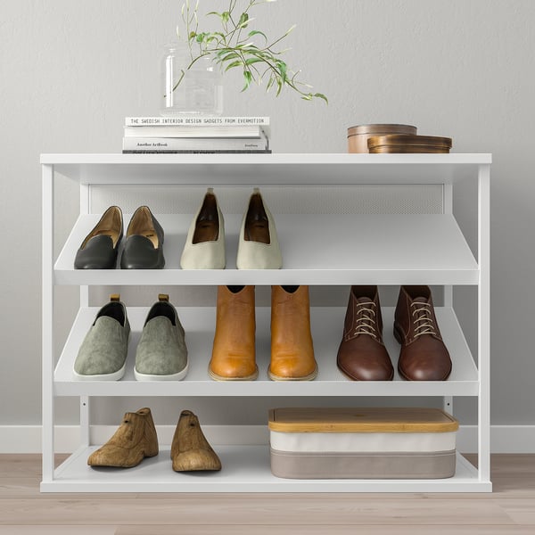 PLATSA shoe rack with 3 shelves, adjustable shelves, mesh for ventilation, wall-mountable.