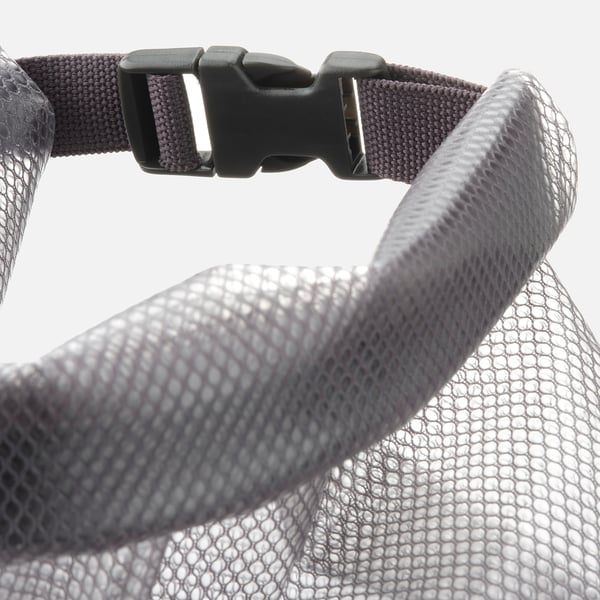 Close-up of RENSARE bags sturdy, adjustable buckle and durable mesh material.