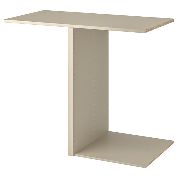 ikea KOMPLEMENT garderoobi jagaja valge värviga. Sellel on lame üla- ja alaosa, mis on ühendatud vertikaalse paneeliga, millel on augud esemete riputamiseks.