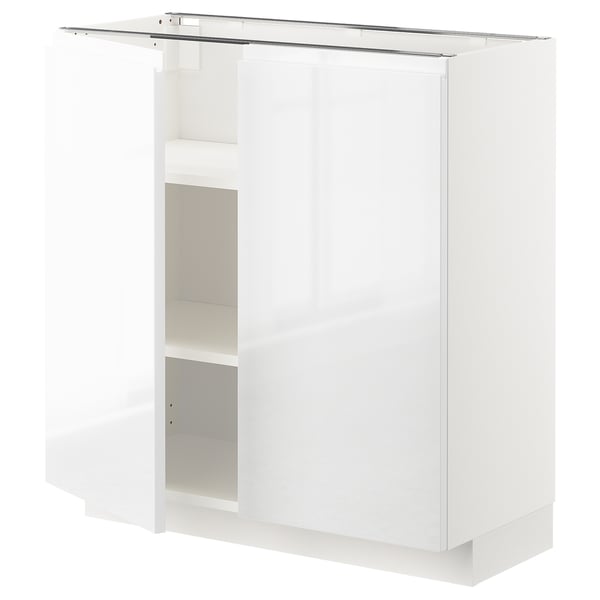 Valge kõrgläikega ikea METOD köögikapp, elegantne ja kaasaegne integreeritud käepidemetega.