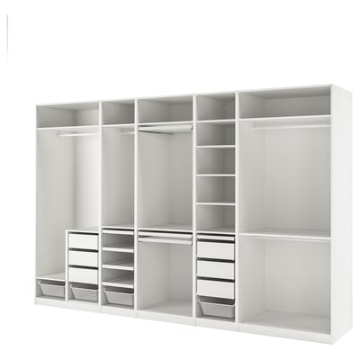Valge PAX garderoob riiulite, sahtlite, riidepuudega.