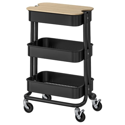 Bambusest kaanega ikea RÅSKOGi must käru, millel on kolm riiulit ja neli ratast hõlpsaks teisaldamiseks.