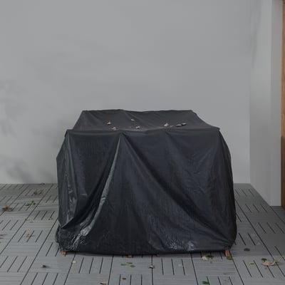 Must TOSTERÖ kate kaitseb välimööblit, suur, ristkülikukujuline, reguleeritav rihm, sobib suurtele komplektidele.