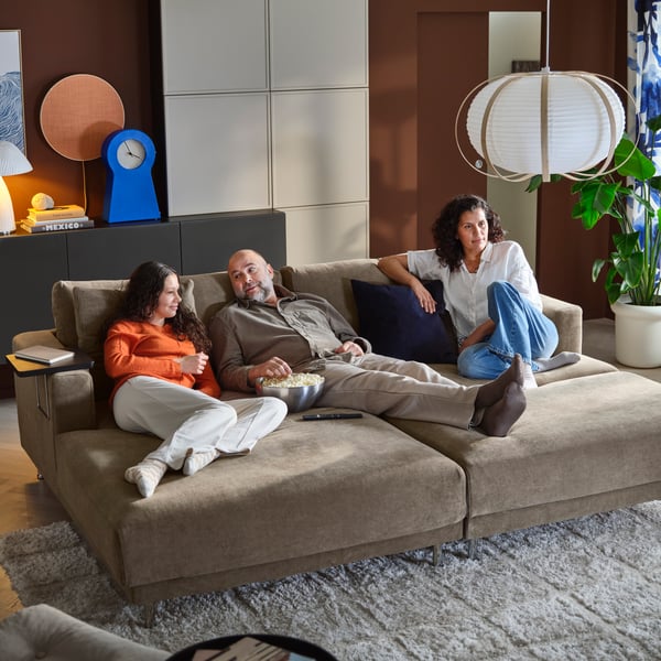 UPPÅKRA Lamamismoodul, käetugedega vasak/Johanneshov tumehall