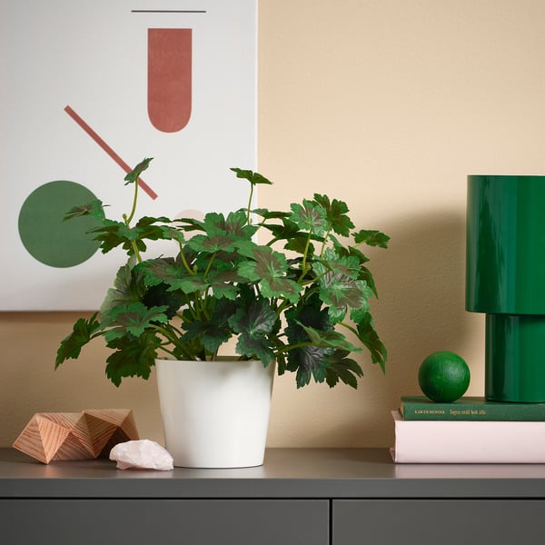 FEJKA Искусственное растение в горшке, д/дома/улицы Темная герань, 9 см