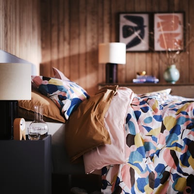 VIDEOXBÄR غطاء لحاف و ٢ غطاء مخدة, أبيض/عدة ألوان, 240x220/50x80 سم