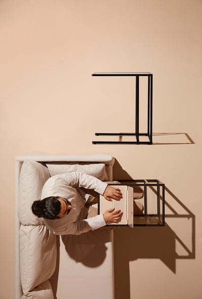 VITTSJÖ حامل لاب توب, أسود-بني/زجاج, ‎35x65 سم‏