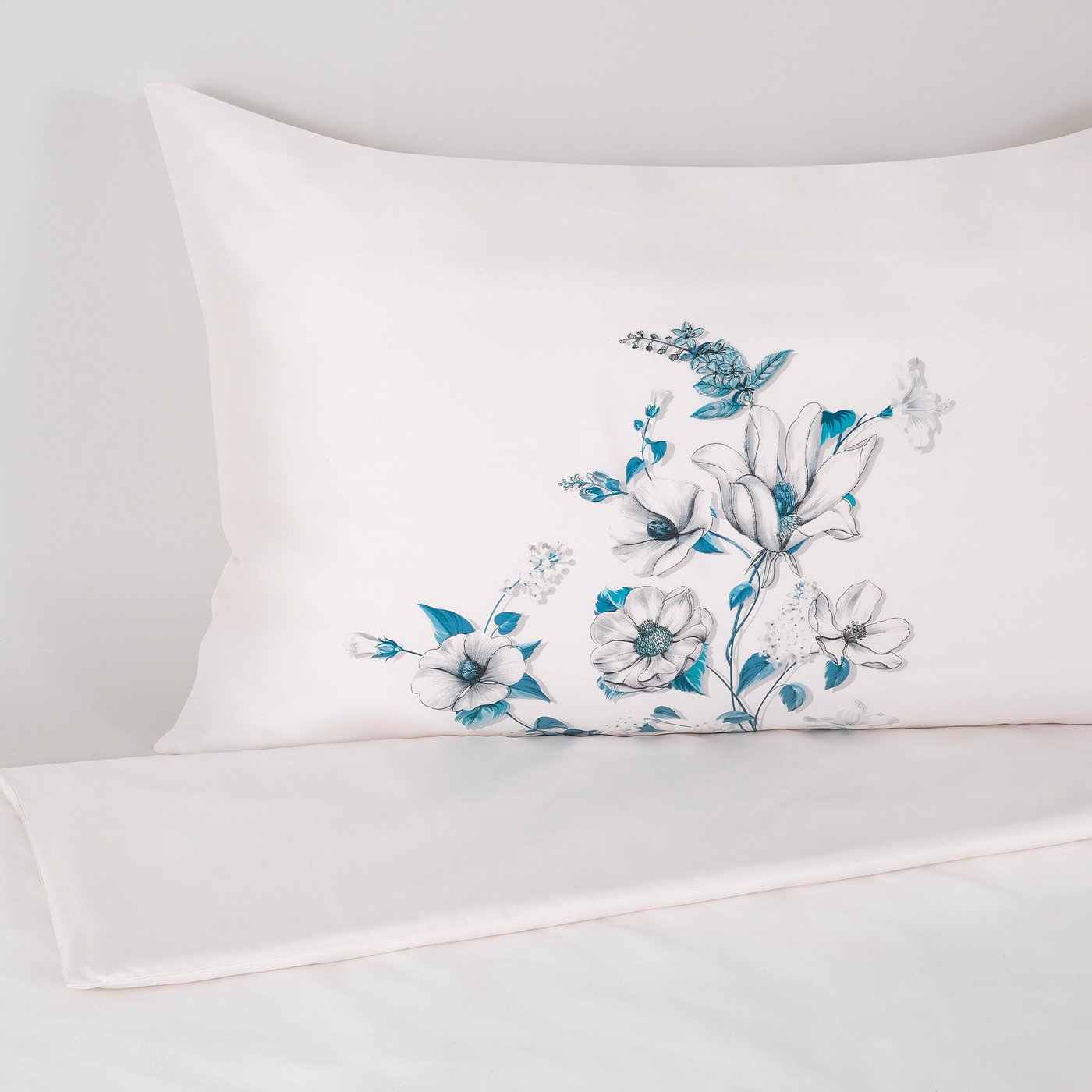 patterned pillowcases