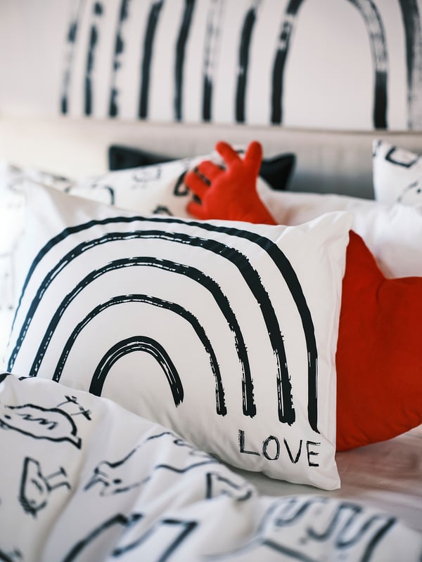 TAPETMAL Pillowcase, white/rainbow, 50x80 cm