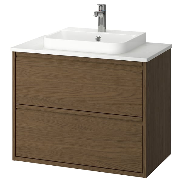 Tocador de bany modern, acabat fusta, lavabo quadrat, aixeta cromada.