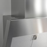 Campana d'acer inoxidable, disseny elegant, filtres visibles, llum led. Alternativa: moderna campana d'acer inoxidable amb filtres i llum led.