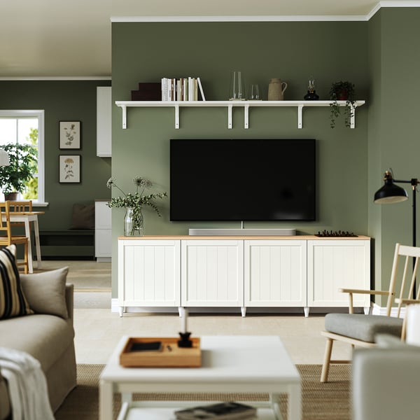 BESTÅ Moble de TV amb portes, blanc/Pipmakare blanc, 240x42x76 cm