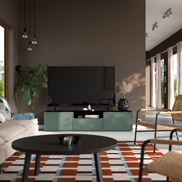 BESTÅ Moble de TV, negre-marró/Krukmakare gris fosc-verd, 180x42x39 cm