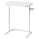 Un suport ajustable per a portàtils BJÖRKÅSEN en blanc. Té una part superior rectangular, potes resistents i un portavasos amb clips al lateral.