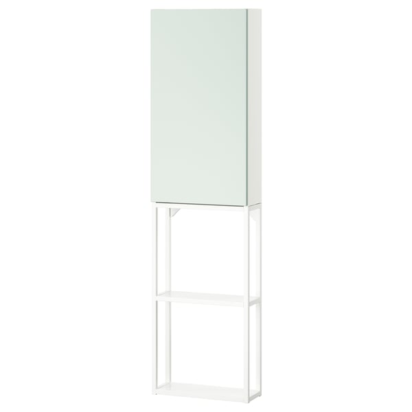 ENHET: armari blanc amb porta de color verd clar, prestatgeries metàl·liques, disseny vertical.