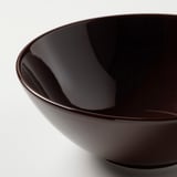 Bol fosc brillant, vora llisa, forma elegant.