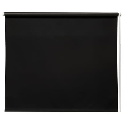 La persiana enrotllable FRIDANS negra amb mecanisme sense fil, fabricada en polièster reciclat, ofereix un bloc de llum i privacitat complets.