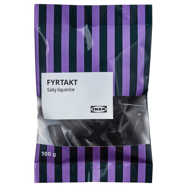 Bossa de caramels de regalèssia salada IKEA FYRTKT, 100g, ratlles morades.