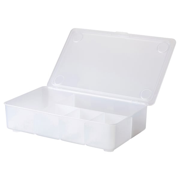 Una caixa GLIS de plàstic transparent amb tapa, forma rectangular, compartiments dividits, adequada per organitzar objectes petits.
