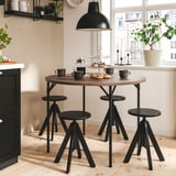 GRÖTÅN / RUDSTORP Taula amb 4 tamborets, Pi pinyer tint marró/negre, 105 cm