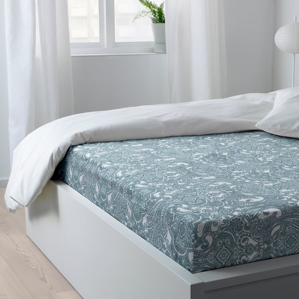 JÄTTEVALLMO Llençol ajustable, blanc/blau, 160x200 cm
