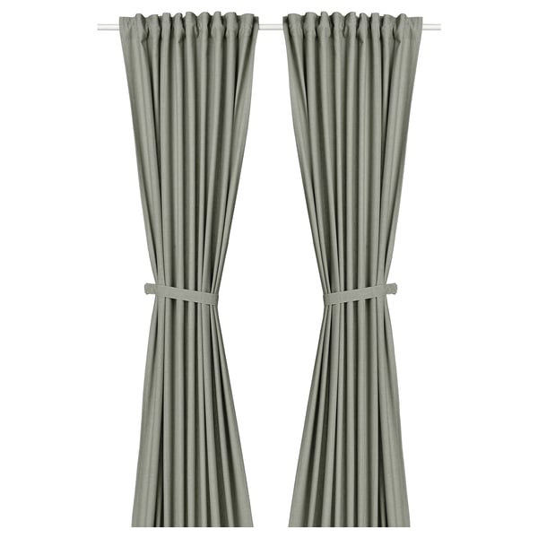 Cortines LENDA gris-verd amb cinta de capçalera i corbes.