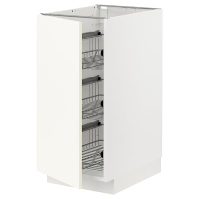 Armari de cuina METOD blanc amb reixetes de filferro.