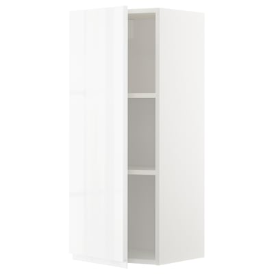 Un armari de cuina METOD blanc d'alta brillantor amb dos prestatges regulables. Les portes sense nansa de disseny elegant i modern.