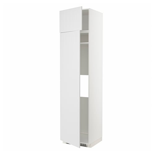 Un moble de cuina METOD blanc amb prestatges regulables i portes reversibles.