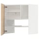 Nou armari de cuina, color blanc, prestatgeries regulables, portes de fusta, disseny modern.