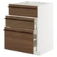 Caseta de cuina modular, armari blanc amb calaixos de fusta marró fosc, tiradors elegants.