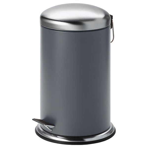 Una paperera de pedal MJÖSA grisa amb una elegant tapa d'acer inoxidable, amb un pedal per a ús mans lliures i un mànec per facilitar el moviment.