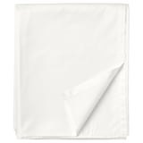 Llençols blancs de NATTJASMIN, perfectament plegats sobre fons blanc. Confeccionat amb un teixit de setí suau 60% cotó, 40% lyocell.