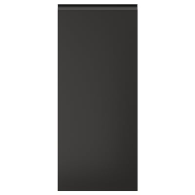 Porta de l'armari de cuina rectangular negre amb disseny elegant i modern i tirador integrat.