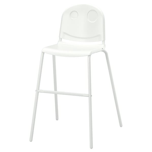 Una cadira júnior VILDGÅS blanca. Està fabricat en plàstic i acer, pensat per a nens, amb una forma somrient i cames resistents.