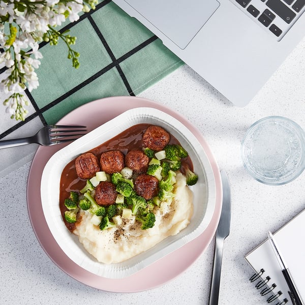 Plant-based meal: meatballs, mashed potatoes, broccoli, sauce. Ready to eat.
