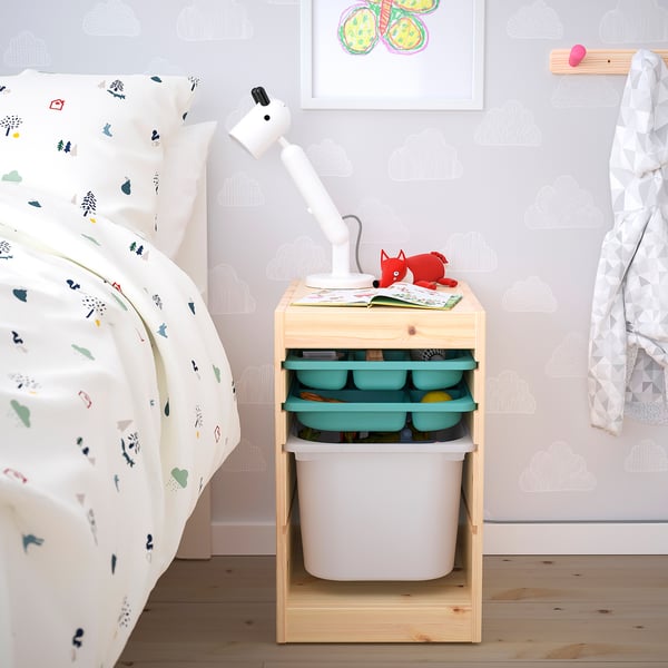 Kids bedroom with TROFAST storage. Light wood, white & green boxes. Small, perfect for bedside, organizing toys.