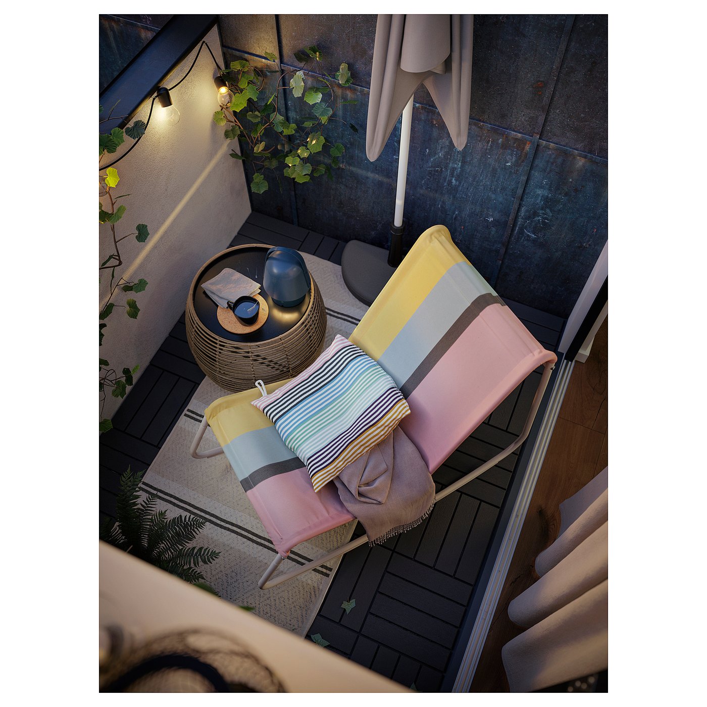 【引取り限定】IKEA TUMHOLMEN ロッキングチェア　パラソル　セット TUMHOLMEN rocking-chair, in/outdoor, white/multicolour