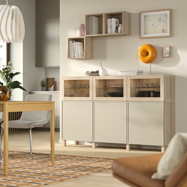 BESTÅ Mueble salón, efecto roble tinte blanco/Krukmakare beige, 180x42x112 cm