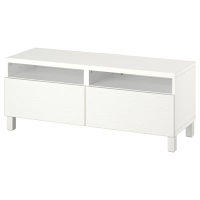 Mueble de tv blanco BESTÅ, diseño minimalista con almacenamiento abierto y cerrado, patas elevadas.