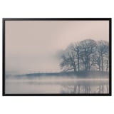 Marco BJÖRKSTA, negro, rectangular, arte de reflexión de árbol brumoso circundante.