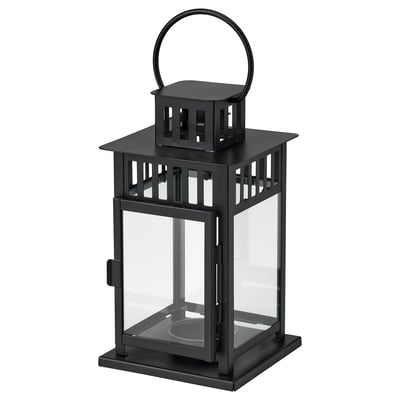 Linterna BORRBY negra con diseño tradicional; Fabricado en acero y cristal, con asa y forma cuadrada.
